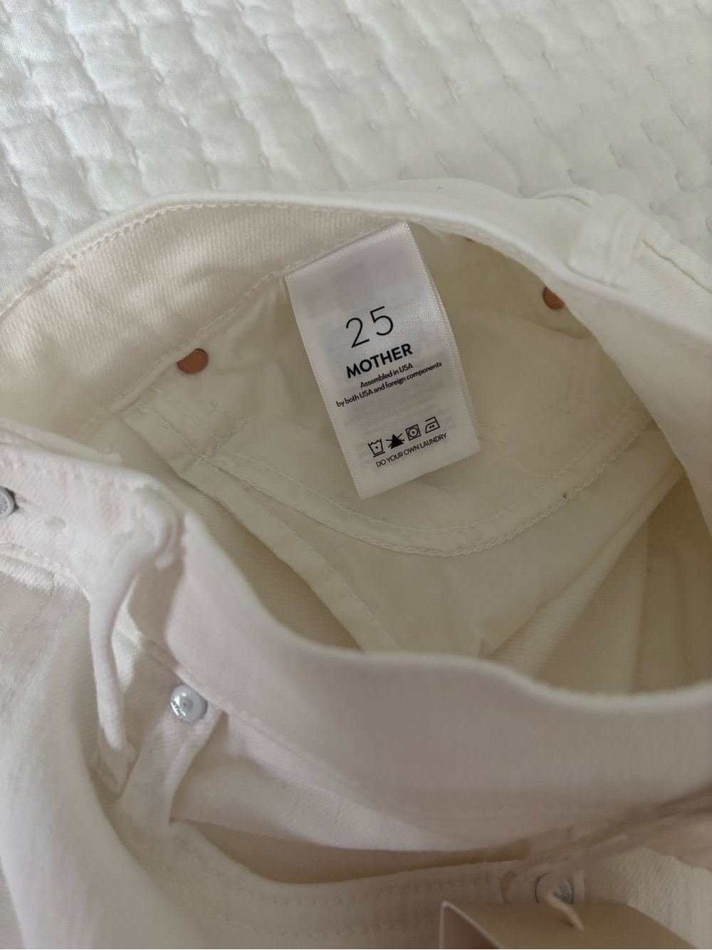 NWT Lil’ Mother Insider Crop Step Fray 25 - Picture 3 of 5
